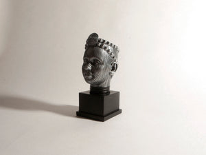 Olokun Head Platinum Silver Ornament with black square stand